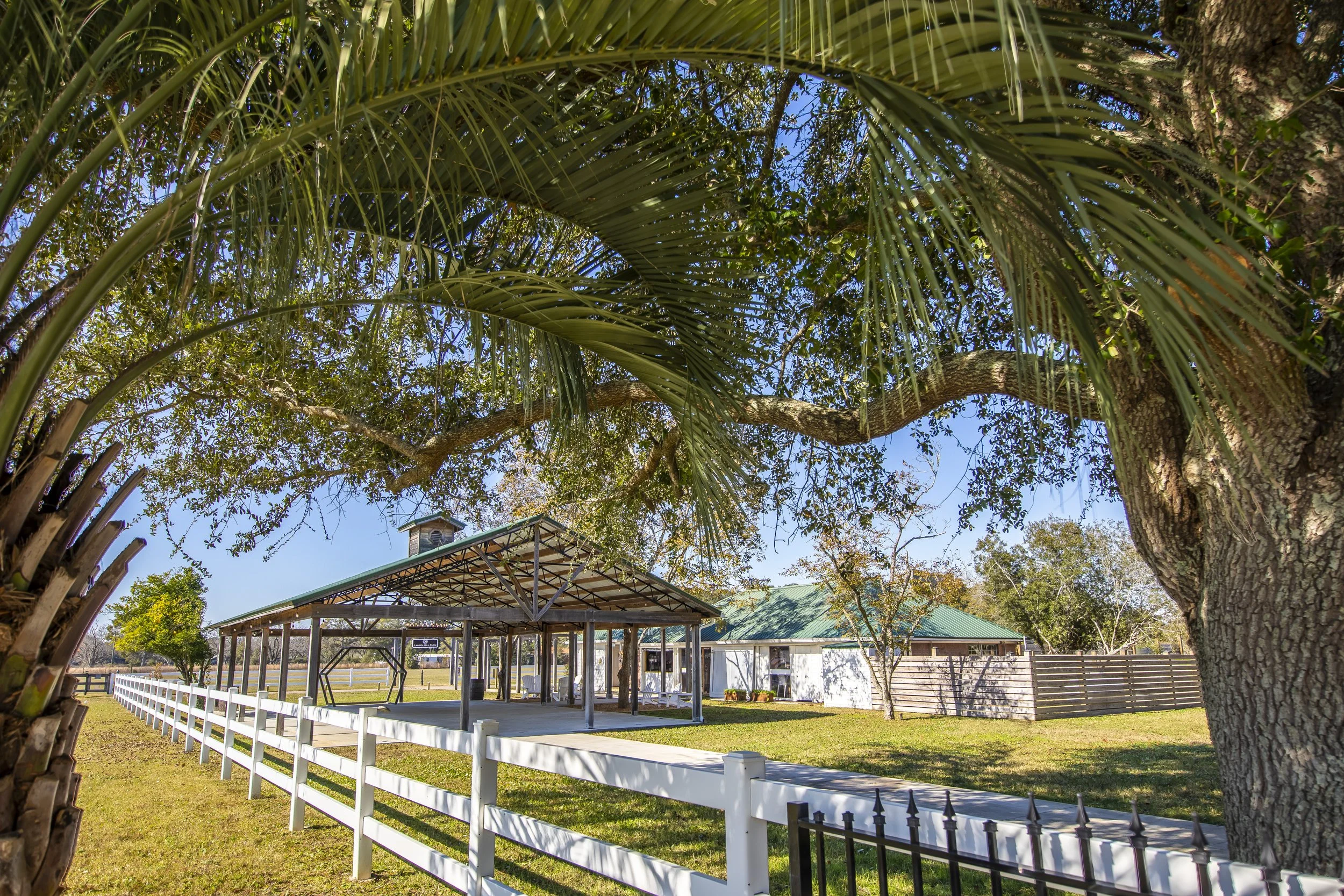 saloon-and-pavilion -028.JPG