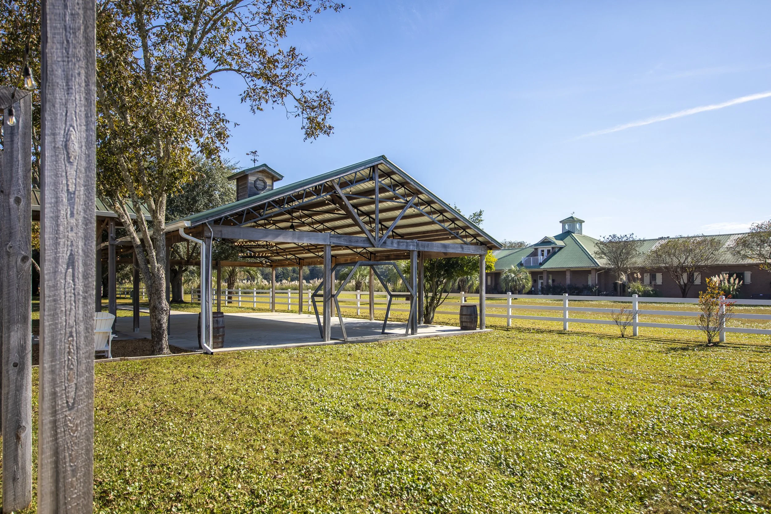 saloon-and-pavilion -026.JPG