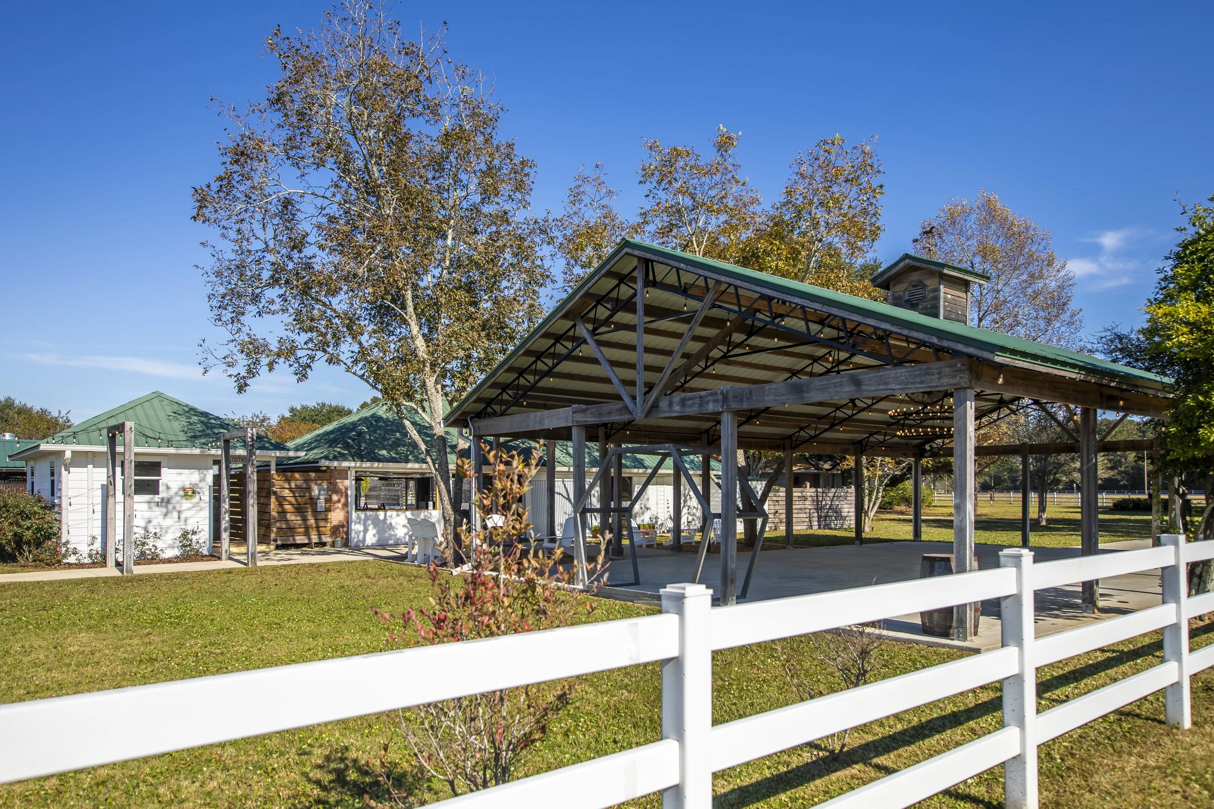 saloon-and-pavilion -022.JPG