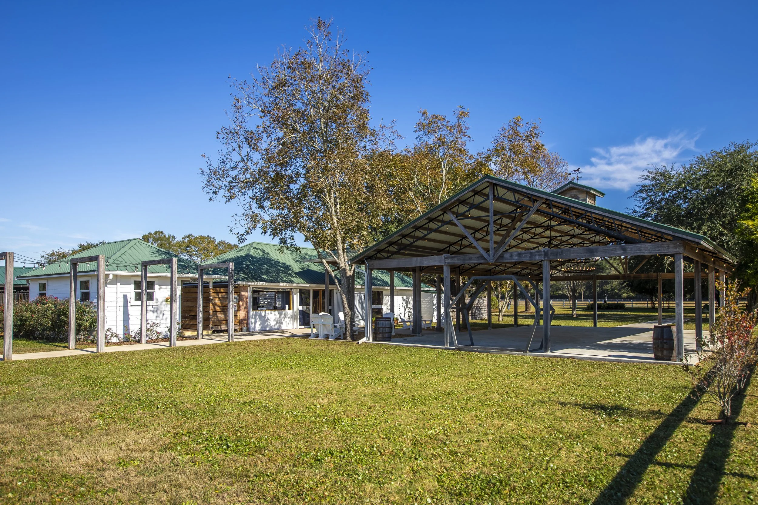 saloon-and-pavilion -021.JPG