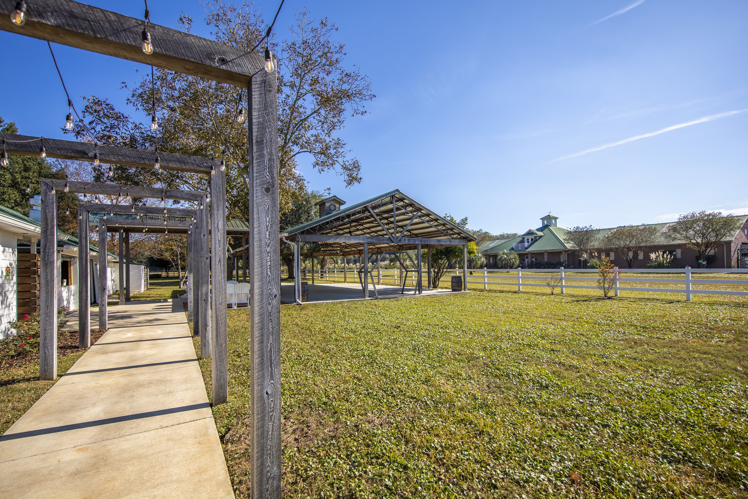 saloon-and-pavilion -027.JPG