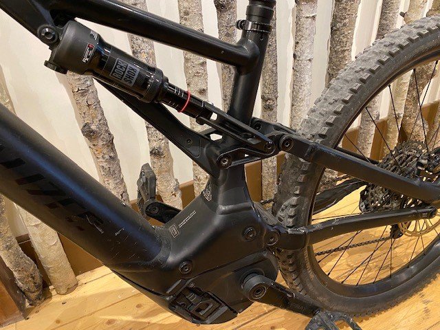 EBike Specialized M,L,XL 2.jpg