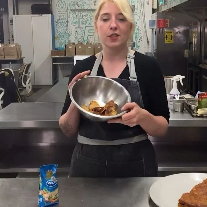 IT&rsquo;S THAT TIME TO VOTE FOR ME AGAIN 
I know we all want it to come home, I want to bring it home, help me do that, I put fried b&ouml;rek in a sandwich FFS! 
Go watch me and my apron fall apart over on @twisted then head to their stories and pr