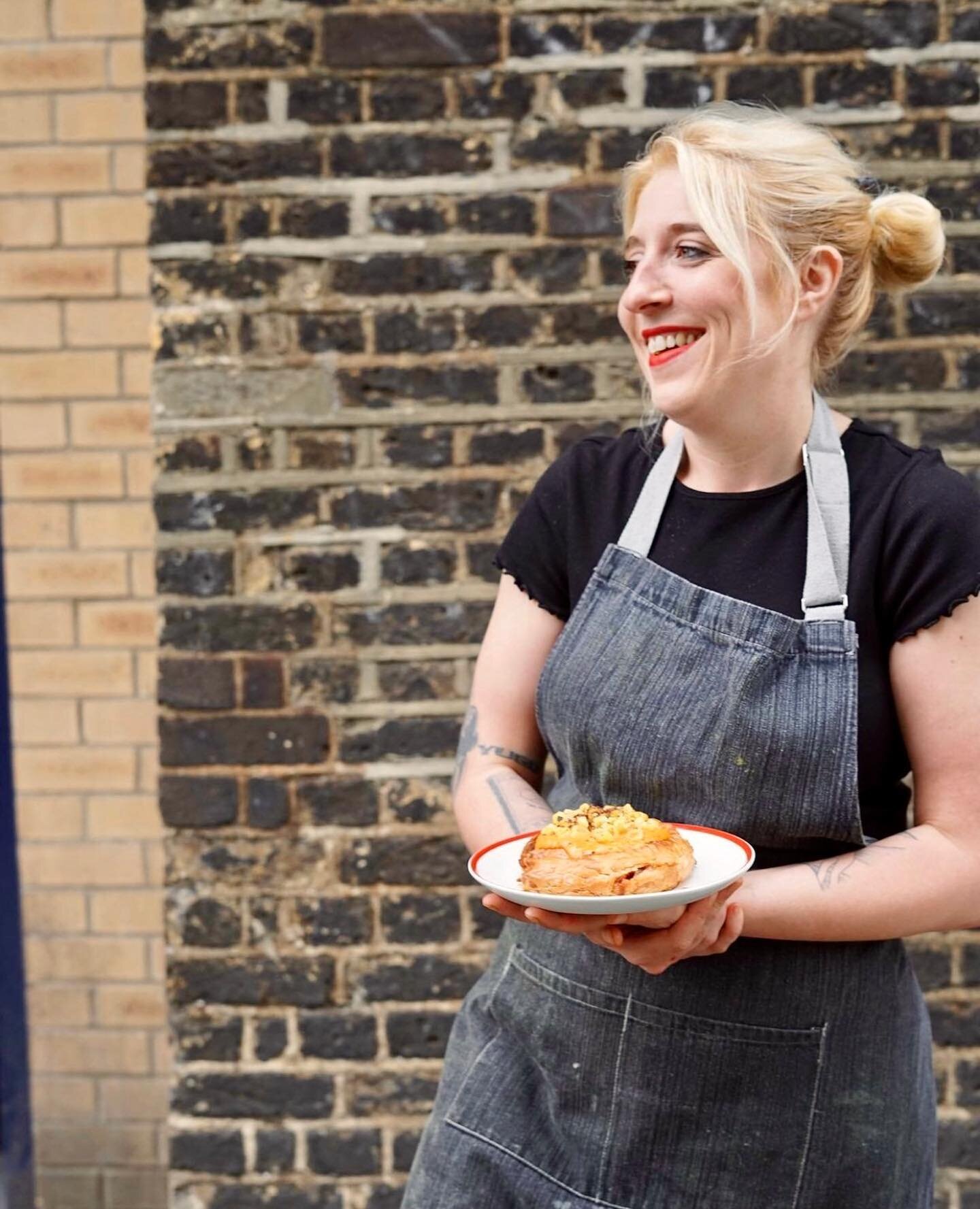 🚨 ANOTHER POP-UP! 🚨

On Saturday 24th July I&rsquo;ll be slinging mini b&ouml;reks out of the hatch at @allpressespresso in Dalston from 9am until I sell out ❤️ 

Fried courgette &amp; potato W/ whipped yoghurt &amp; smoked honey (v) &pound;6 

Goa