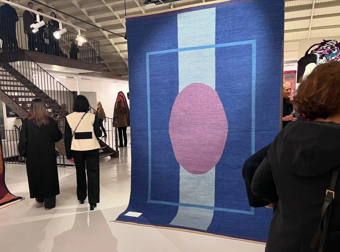 From yesterday’s opening Carpet Diem Paris @carpetdiemparis 
Anna Charlotte Atelier introduced ”Caelestis” 
A Lovely evening and meetings 💜
#exhibition #paris @carpetdiemparis #caelestis #handmade #botanicalcolours #colourstudio #