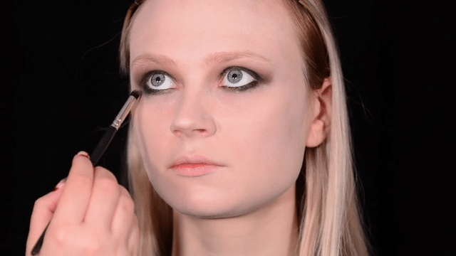 Epok 90tal Henric v01.mp4-low.gif