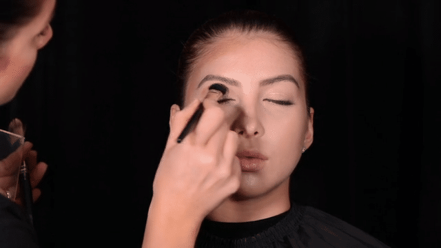 3. CONTOUR MED FETSMINK