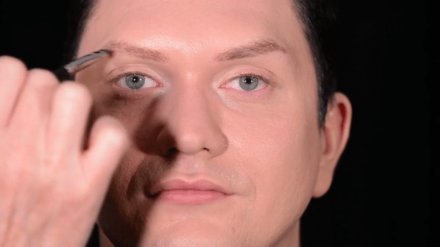 LEKTION 3 - MANLIG STUDIOMAKEUP