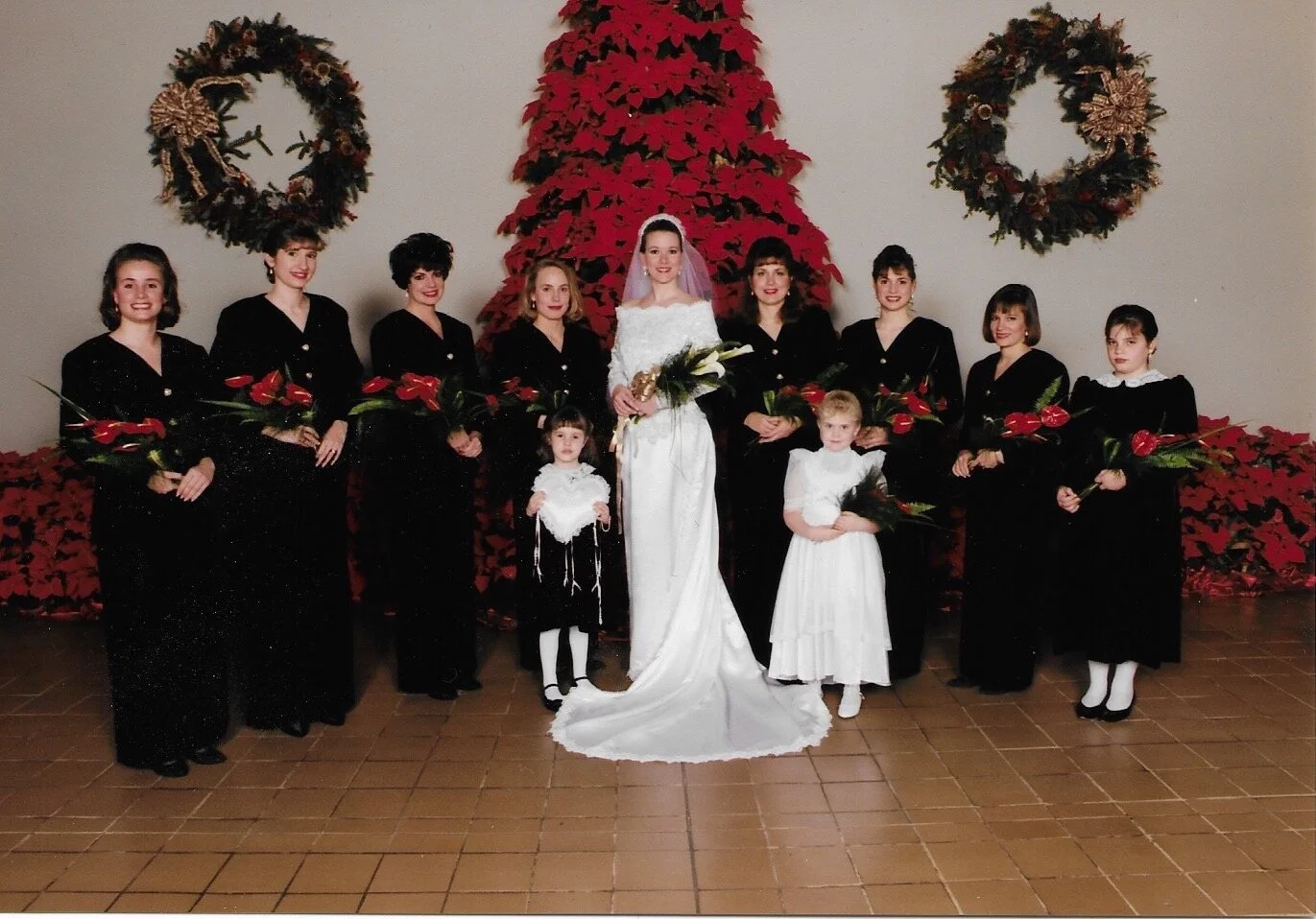 hand-drawn simplified needles in back acupuncture icon