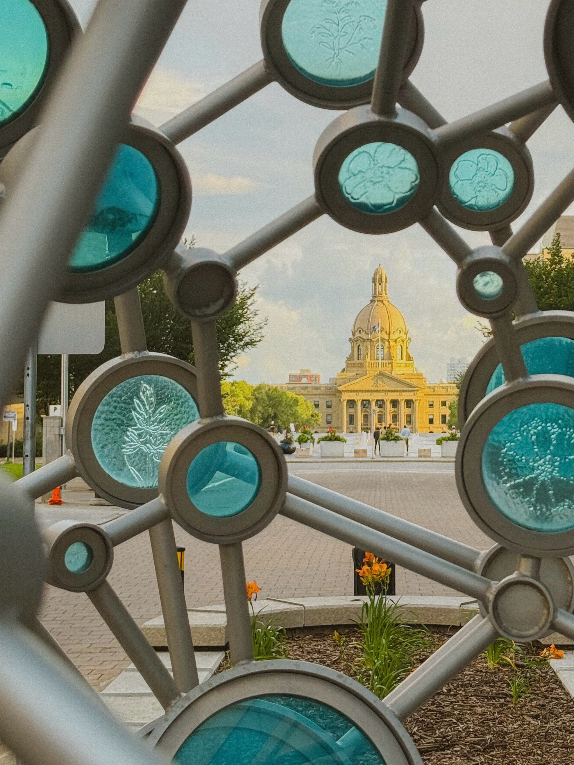Art,&lrm; color&lrm; and&lrm; a&lrm; familiar&lrm; view.&lrm; 
⁣⁣
⁣
⁣
⁣&mdash;
⁣#yeg&lrm; #exploreedmonton&lrm; #yegviews&lrm; #yegart&lrm; #edmontonart&lrm;