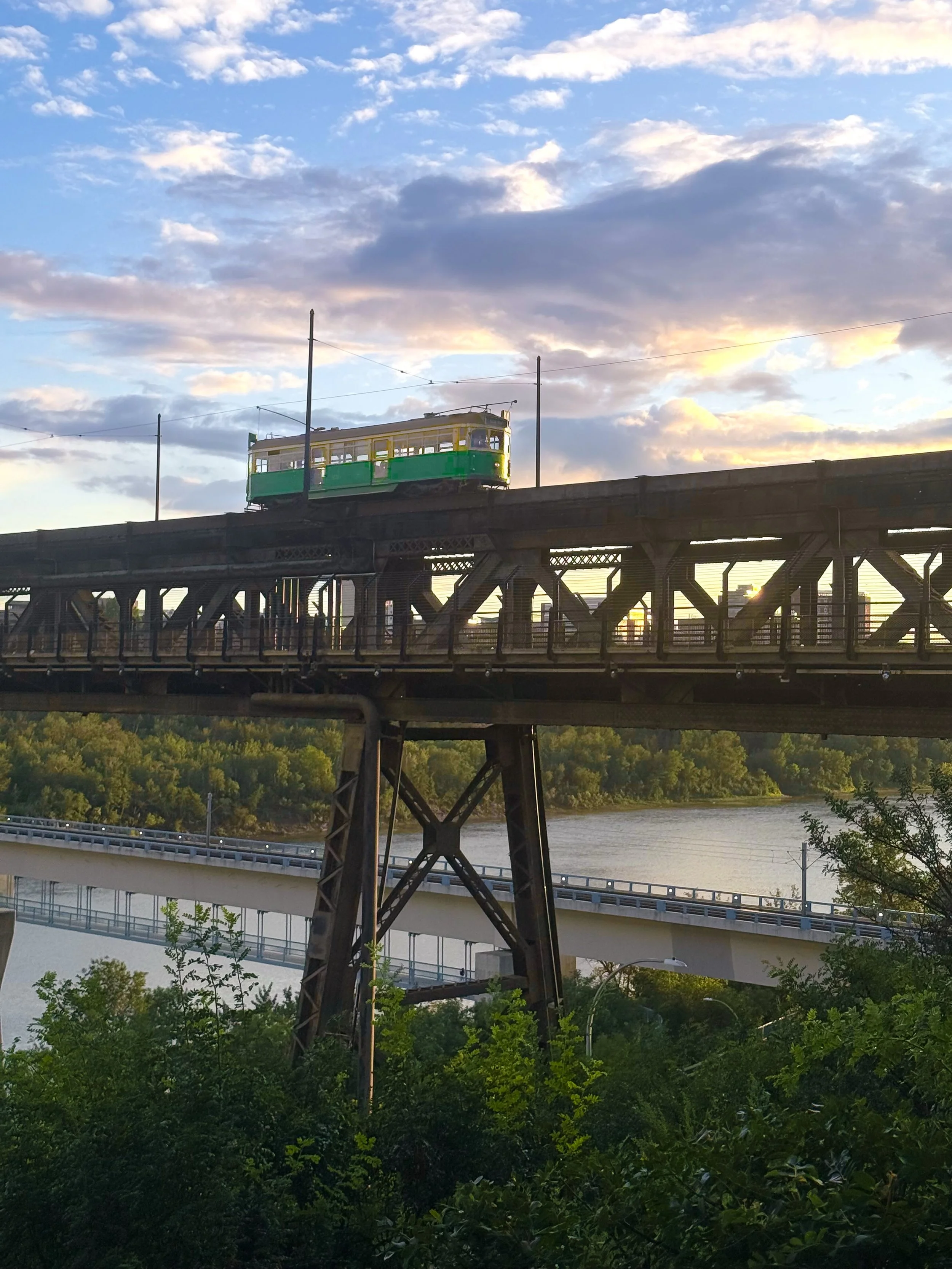 Rivervalley&lrm; sightings.
⁣👀
⁣⁣

⁣Have&lrm; you&lrm; taken&lrm; a&lrm; ride&lrm; on&lrm; Edmonton&rsquo;s&lrm; iconic&lrm; streetcar?&lrm; 🚃✨⁣
⁣

⁣&mdash;
⁣#yeg&lrm; #exploreedmonton&lrm; #edmontonrivervalley&lrm; #travelalberta&lrm; #edmontonalb