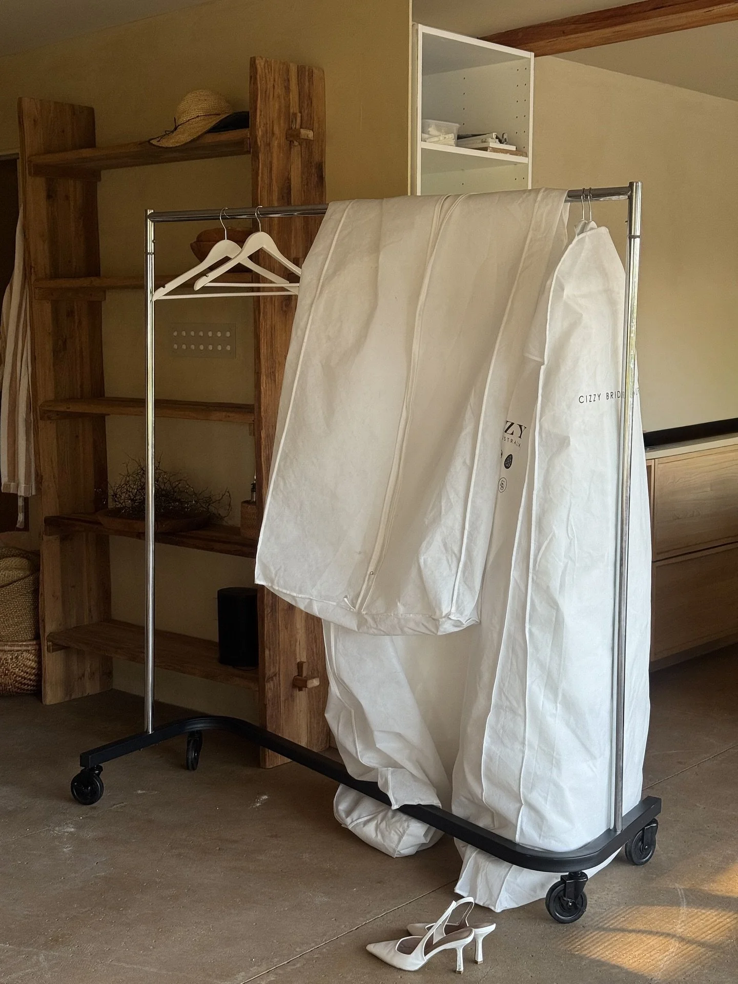 On set for Sur Isle. 

Explore the full collection exclusively on our website.