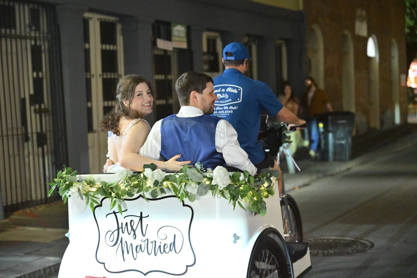 &ldquo;Just married&rdquo; and off they go!!

A perfect send-off for the bride and groom as they ride into their next chapter together. 🤍

📸: @photobylouis 

#BaronessWedding #WeddingExit #BaronessFQ #NeedARide
