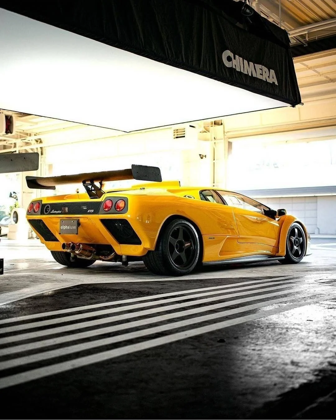 You're looking at N&deg; 22 out of 30 Lamborghini Diablo GTRs that were ever made. 😍💛 

Don't you wish you were one of those 30 people? 😅
-----------------------------------------------------------------------------------
📸@davidcoynephotography
