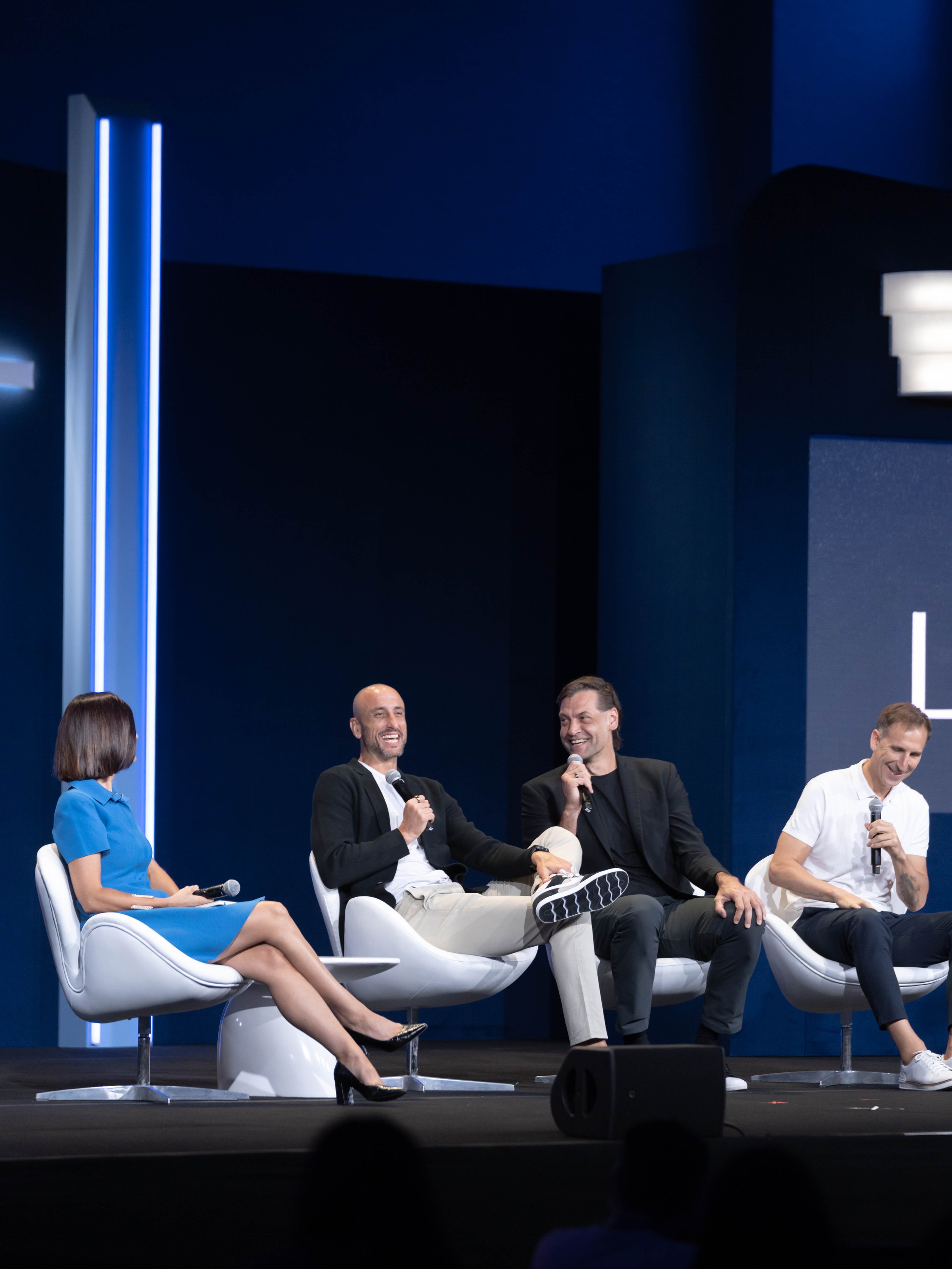 Friday Morning Manu Social-10.jpg