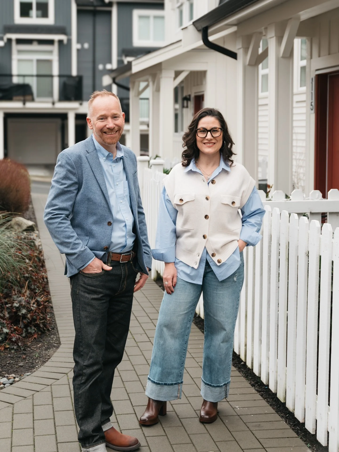 Shoot Feature! ✨ We had such a great time updating brand photography for The Huber Team, a Maple Ridge&ndash;based real estate team featuring Mike Huber and Gina Wagstaff PREC*.

This session included refreshed headshots along with lifestyle imagery 