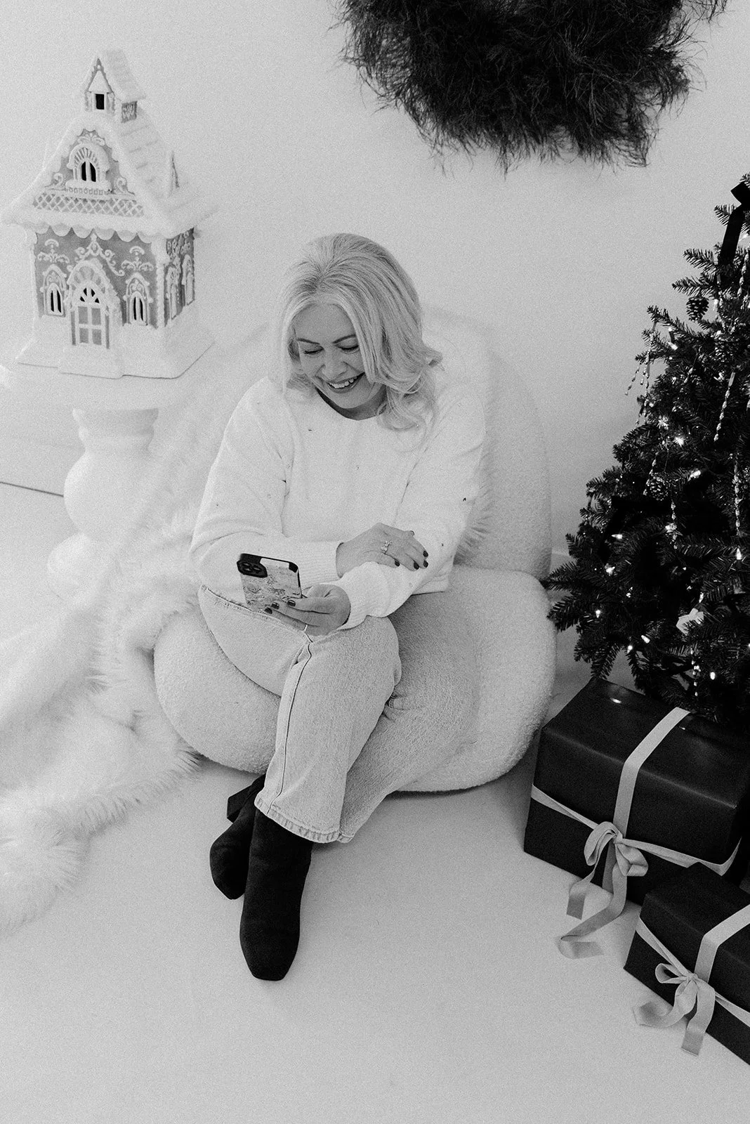 MM-HolidayMinis2025-Tori-35.jpg