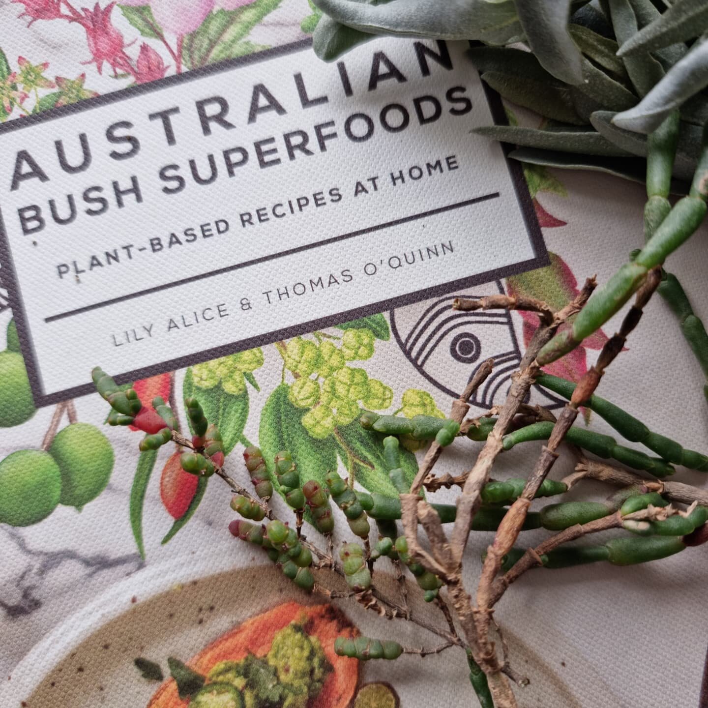 BUSH TUCKER 

Weekend walkabout on Wadawurrung  Country 🙏 allows you to #forage and discover some of our terrific #bushtucker which are used by #chefs  like @tobinkent from @moonahrestaurant @zonfrillo @rest_orana_

📍Fall in love with our local reg