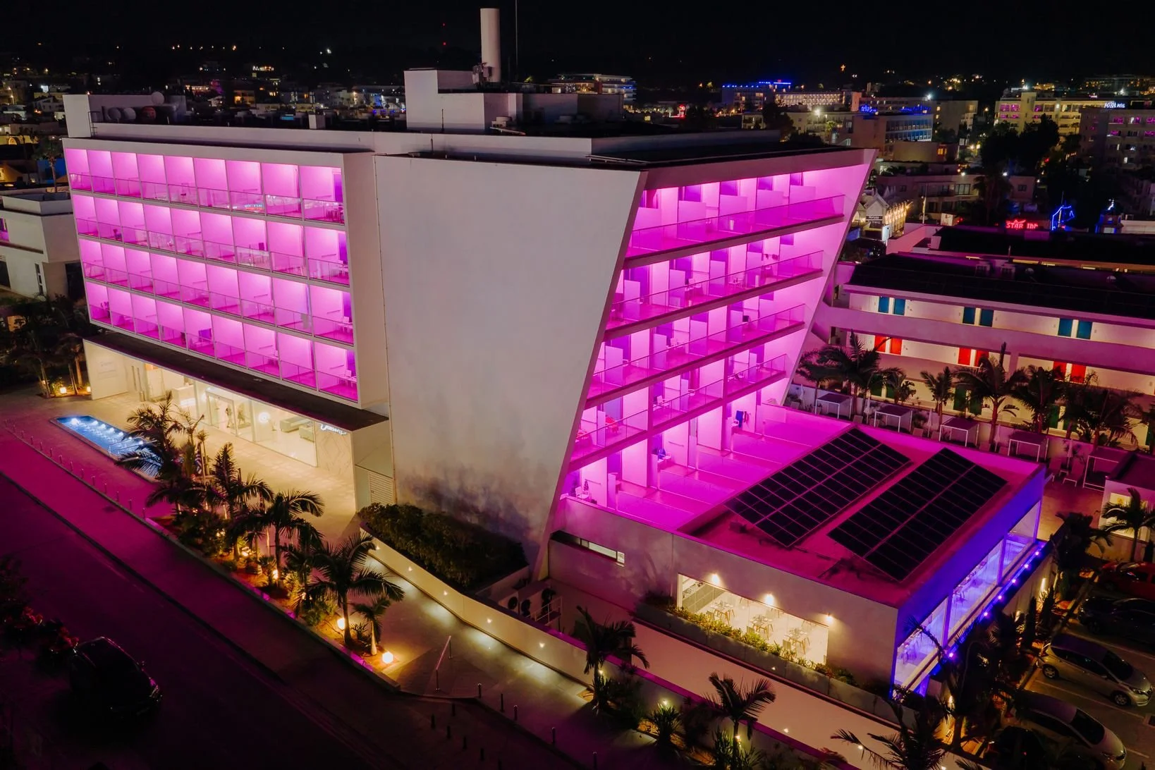 SEASONS HOTEL by DEC-27.jpg