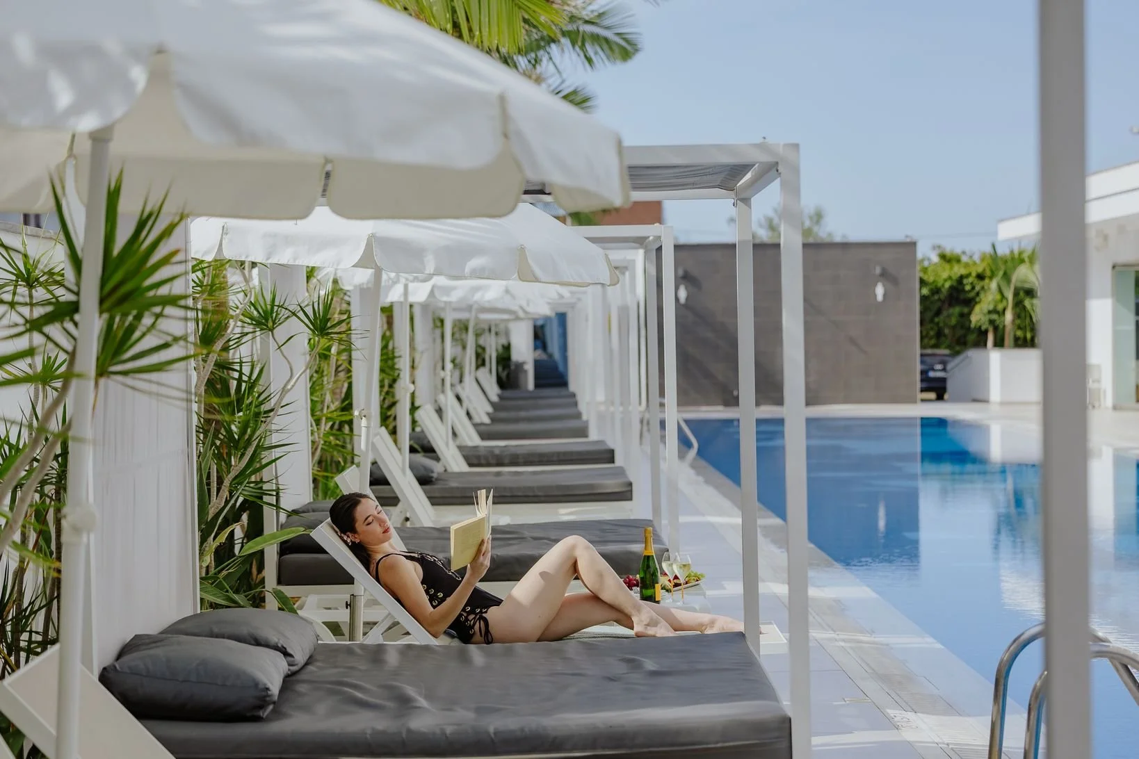 SEASONS HOTEL by DEC-175.jpg