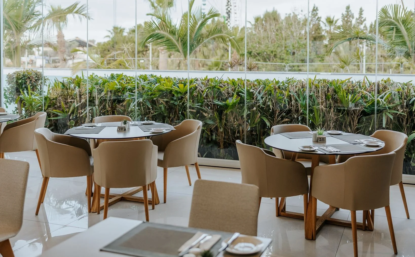 SEASONS HOTEL by DEC-289.jpg