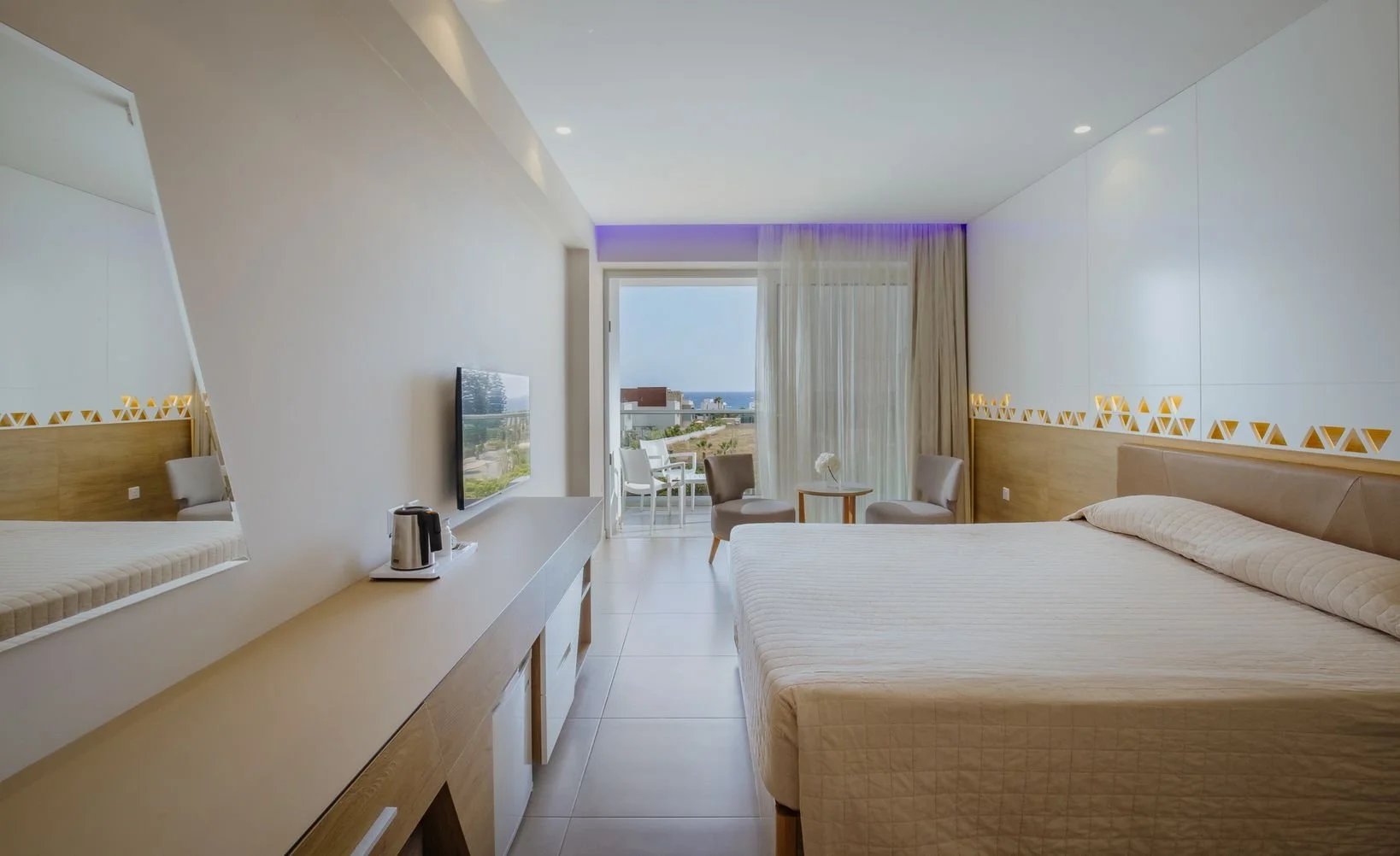 SEASONS HOTEL by DEC-532.jpg