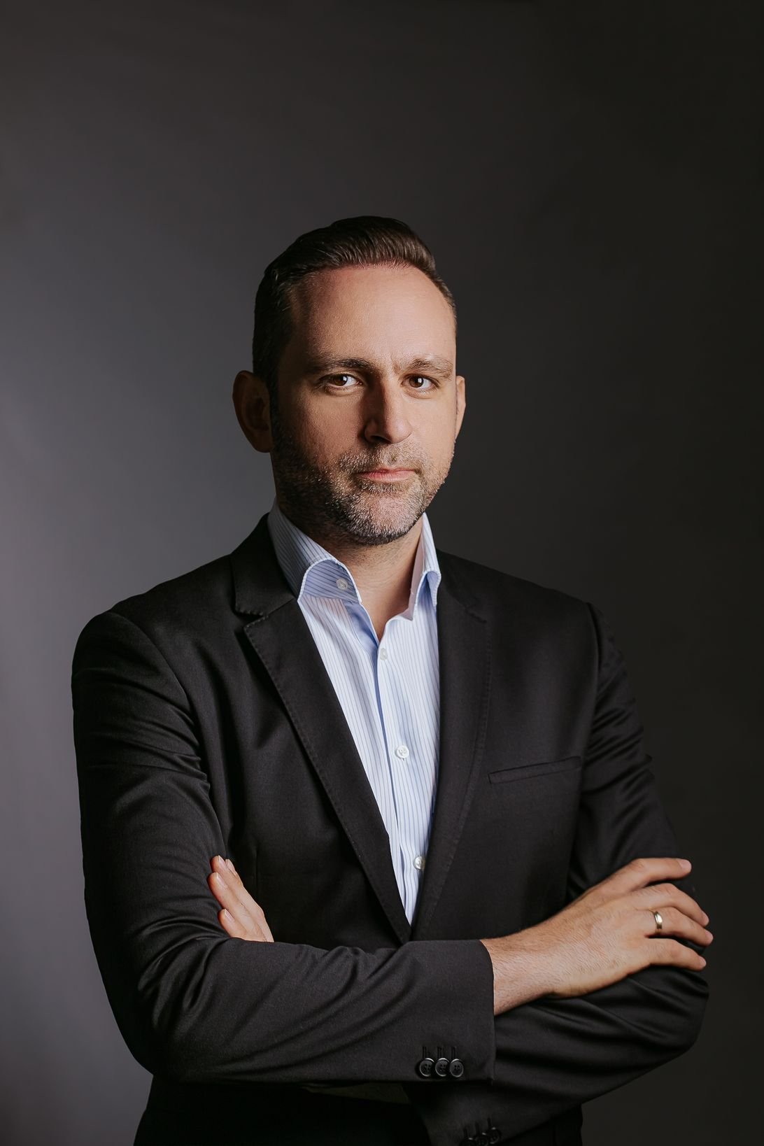 Christos Scordelis portrait by DEC-1.JPG