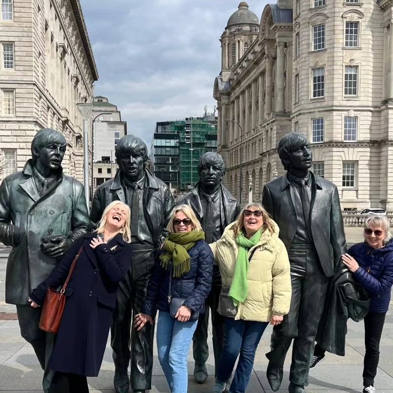 Having fun in the 21st century for a change!  Liverpool with the wimmin and we are having  a  ball. And yes, of course we took a ferry 'cross the Mersey...
