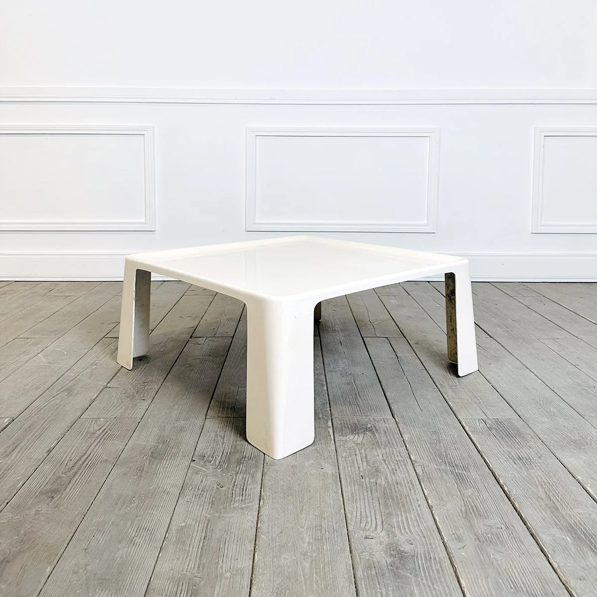 Ensemble Amanta de Mario Bellini, années 70 (1 table et 2 fauteuils)