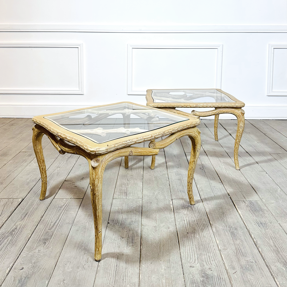 Paire de tables bout-de-canapé Rococo (70 x 70 cm)