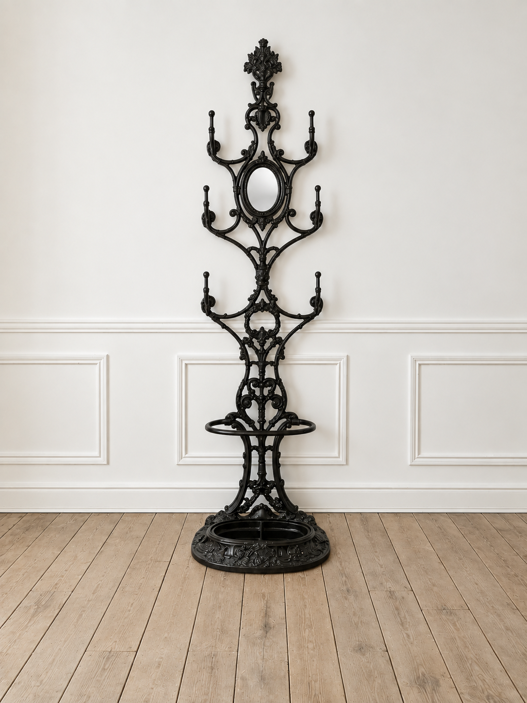 Porte-manteau en fonte 19ème (H 210 cm)