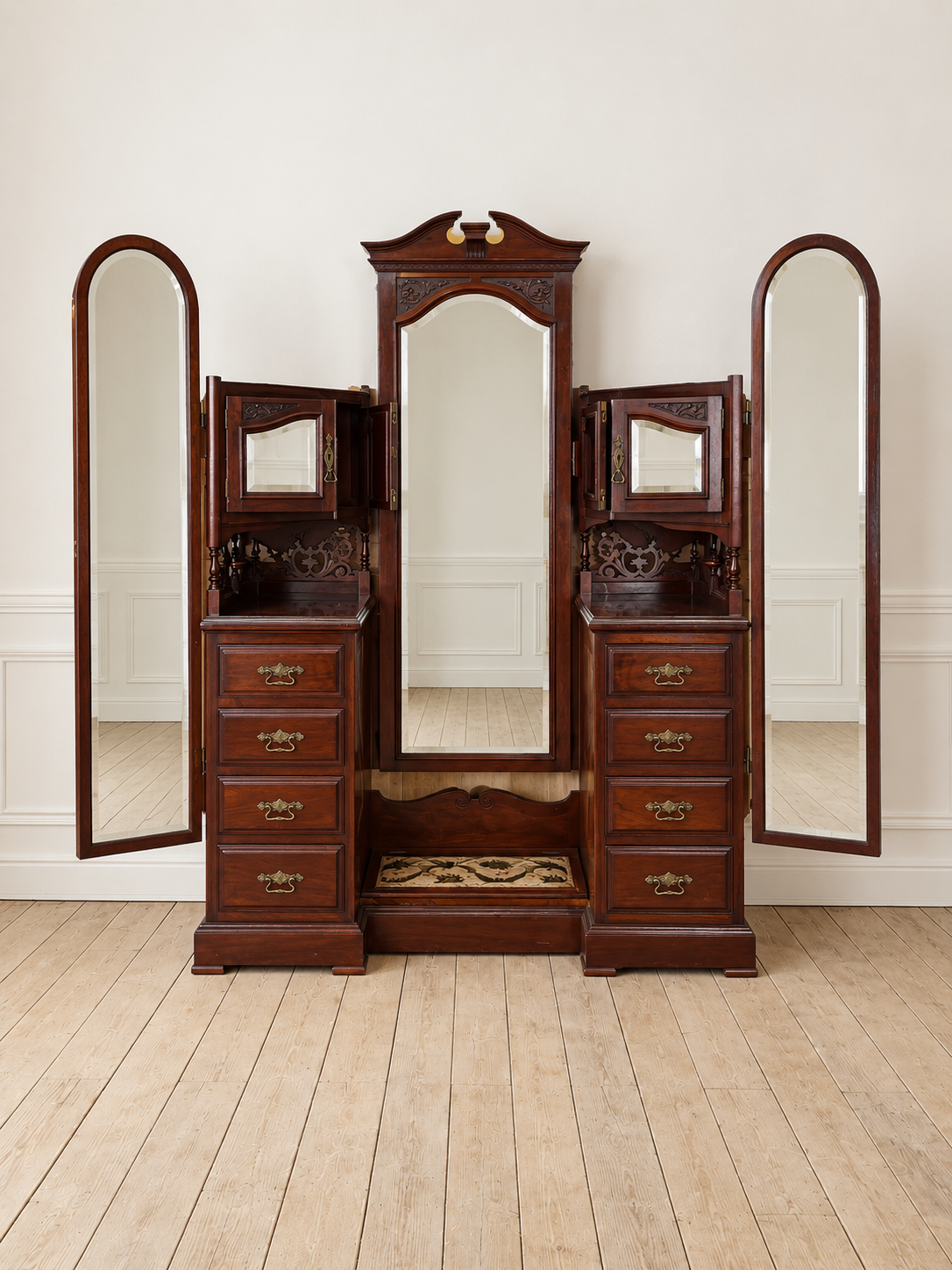 Coiffeuse 1870, époque victorienne (180 x 85 cm - H 200 cm)