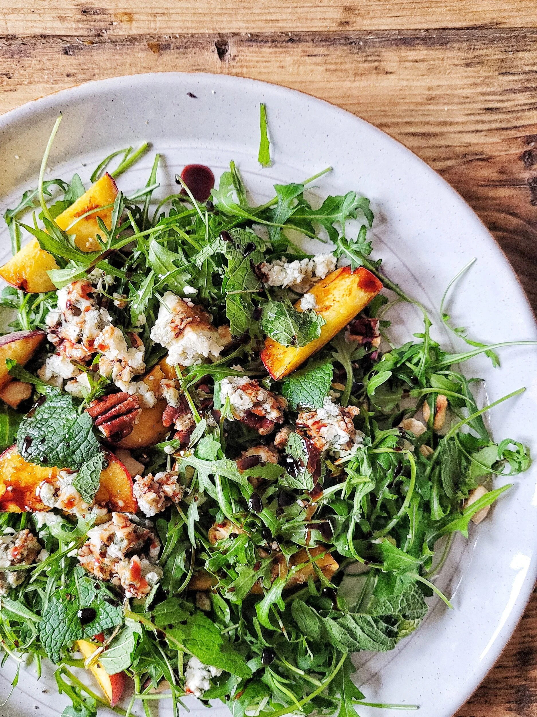 Peach & blue cheese rocket salad