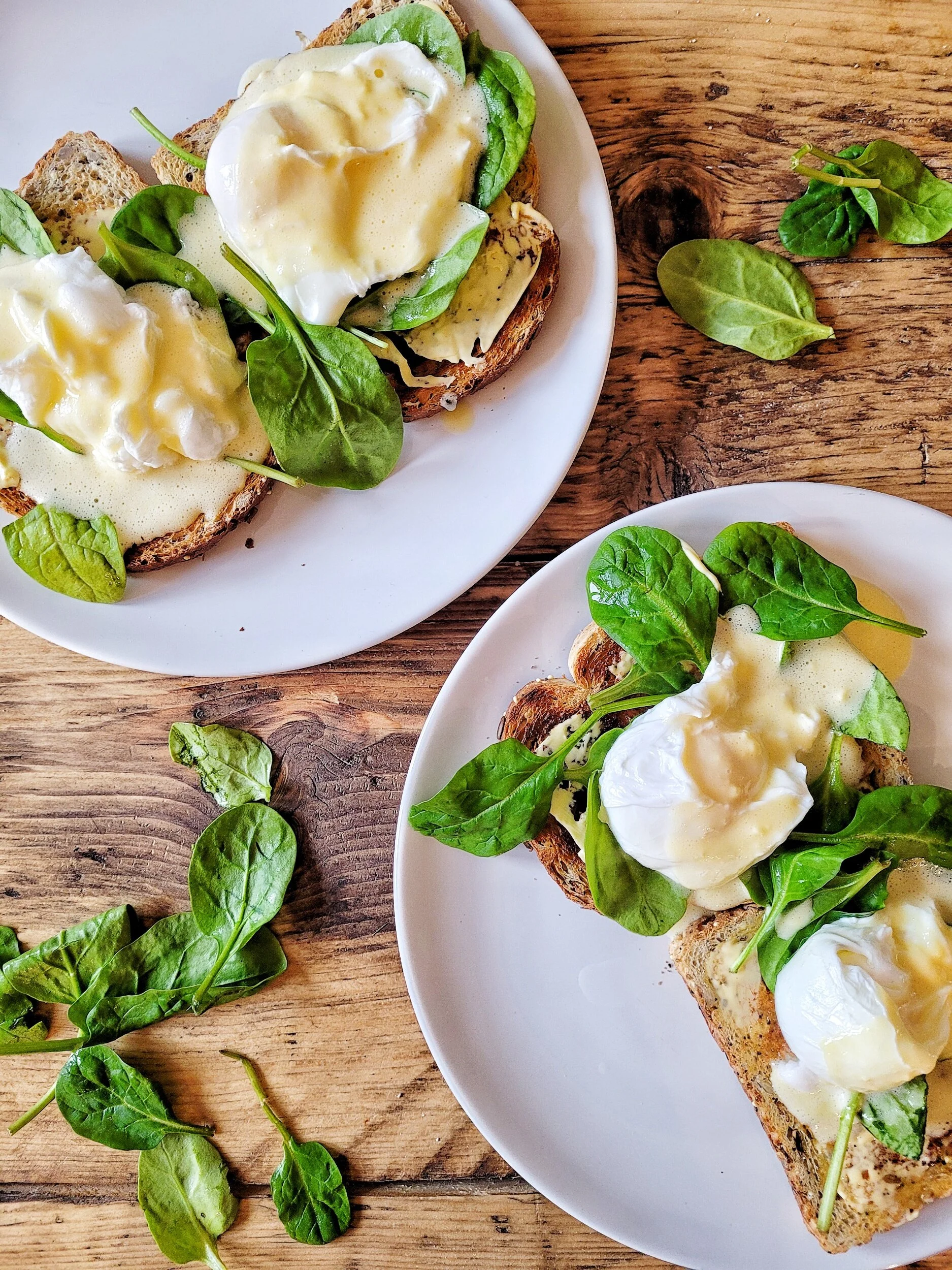 Poached eggs with easy hollandaise sauce!