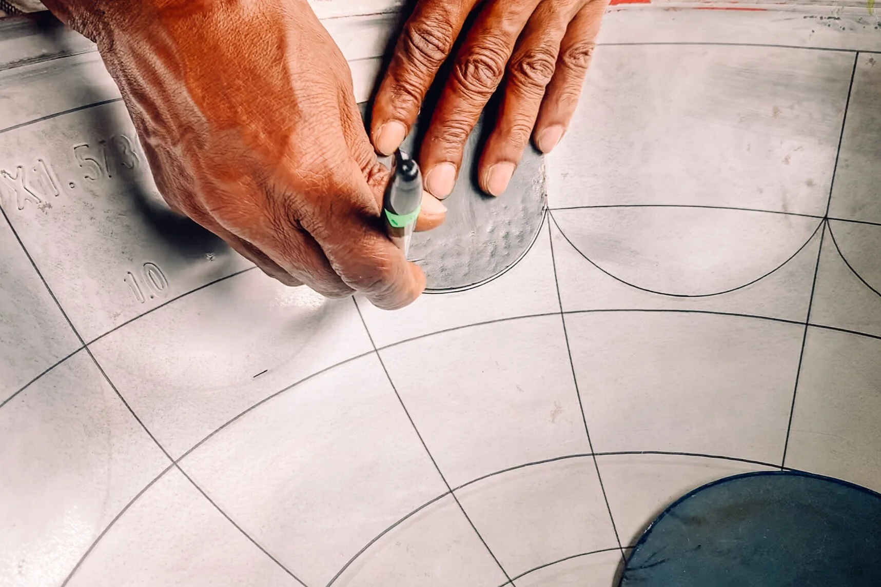 steelpan_international_germany_instrumente_steeldrums_herstellung_drawing_drum.jpg