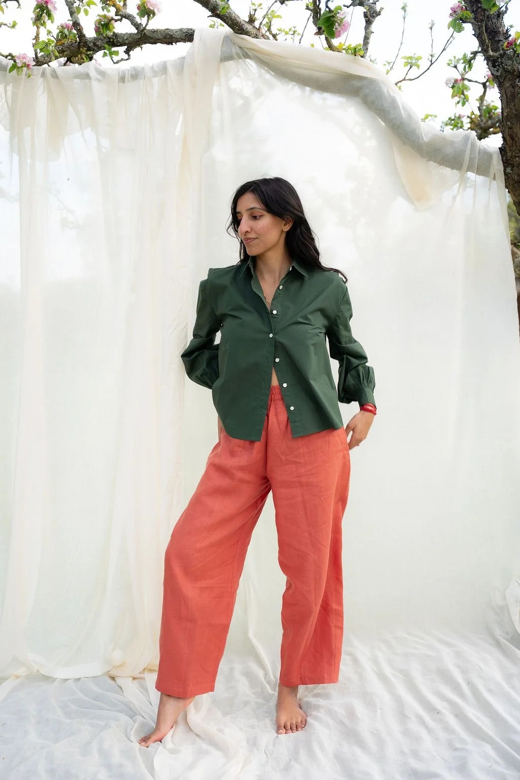 Cotton shirt in Moss