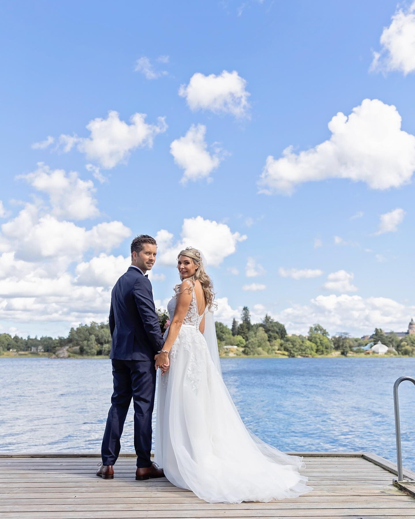 A little sneak peeks from the wedding in Stockholm Sweden. Annika &amp; Carl had a magical wedding with both sunshine and rain that day. They do say if it rains on your wedding day it's luck and your marriage will last. ❤️ Congratulations to you both