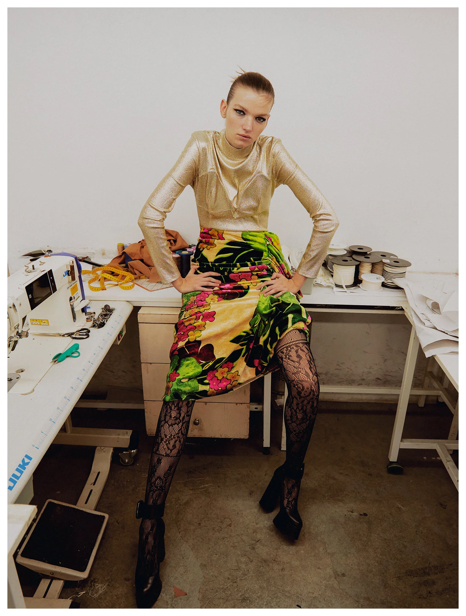 lofficiel-december-2020-kerem-yilmaz-birelin-11.jpg