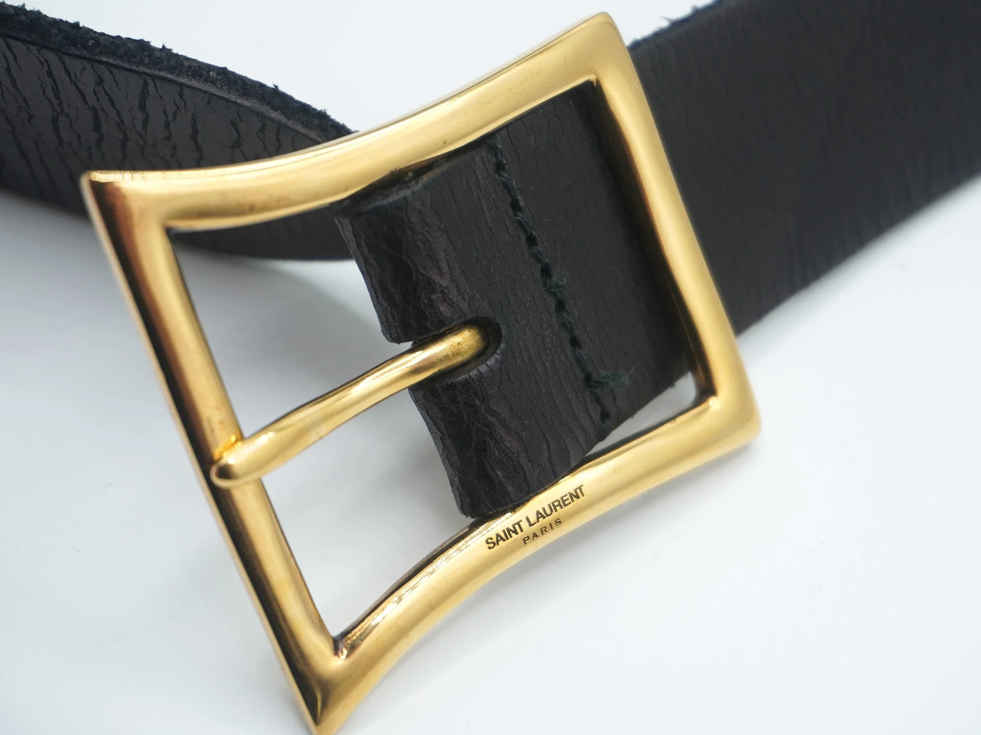 Saint_laurent_belt_guitar_04.jpg
