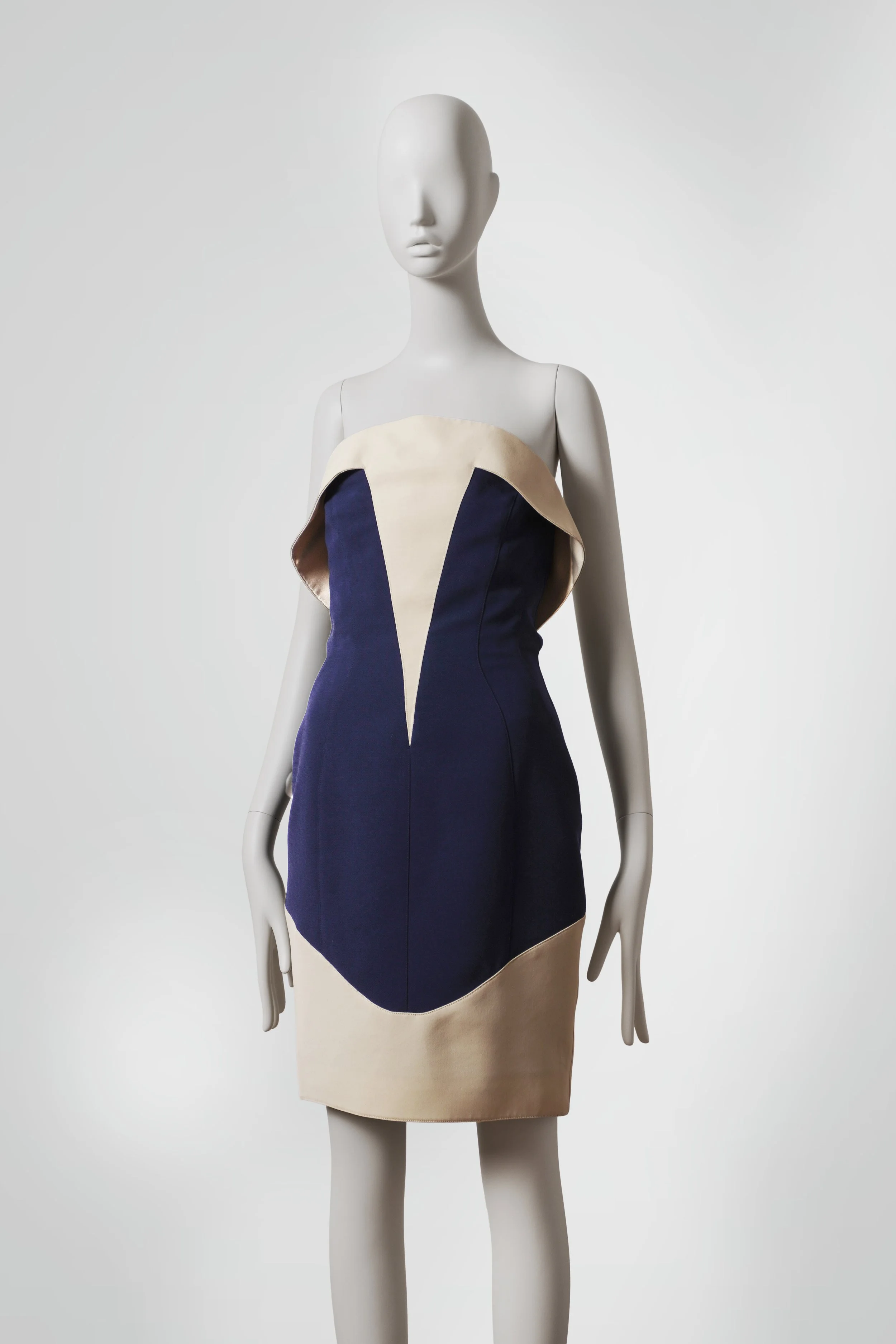 Thierry_mugler_1996_02.jpg