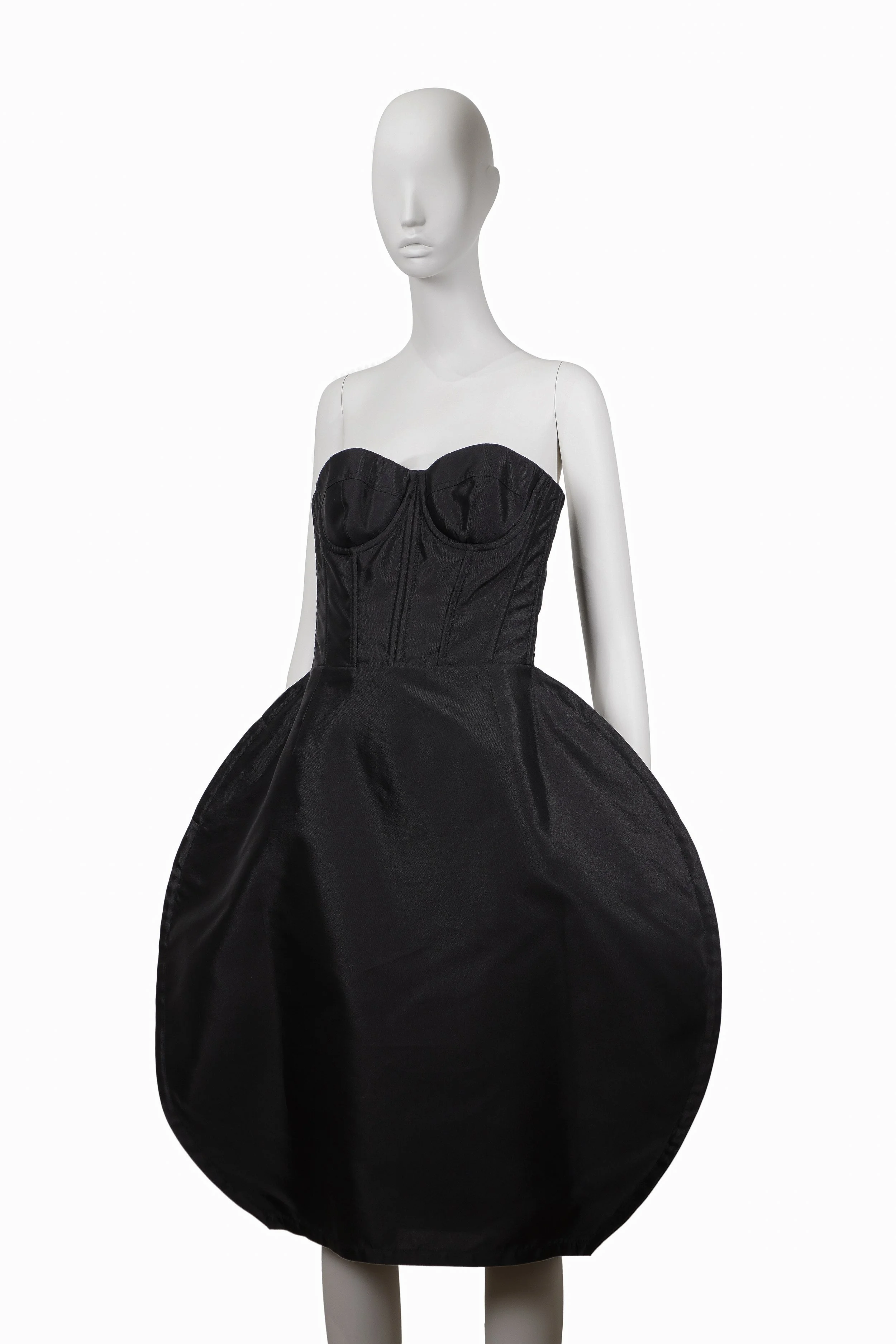 Dolce_gabbana_2009_B_02.jpg