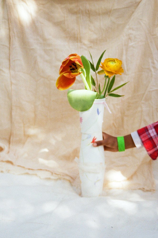 The Gardening Drawing Club at HOME April 2022. Almost Ikebana. ©Johanna Tagada Hoffbeck