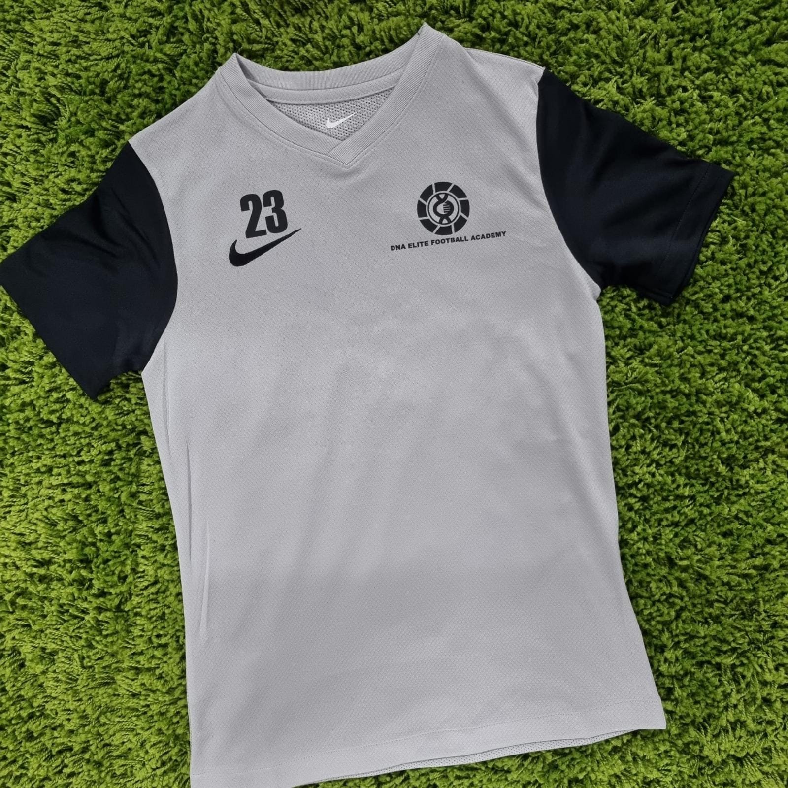 training-t-shirt_dna-elite-football.jpeg