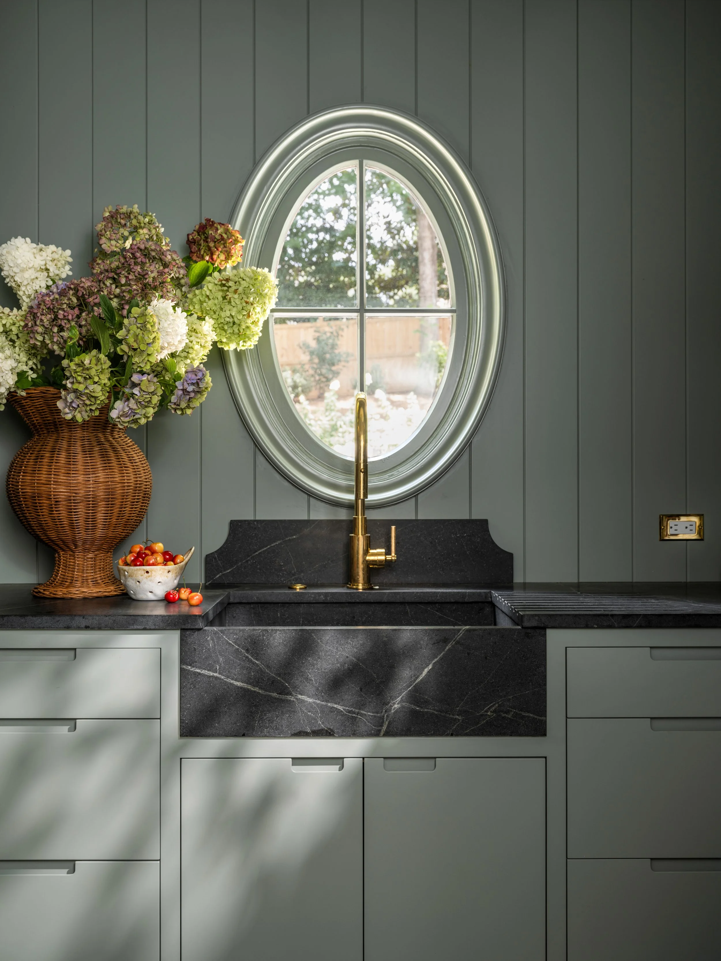 LauraTorbert7_16_26_RusticWhite014.jpg