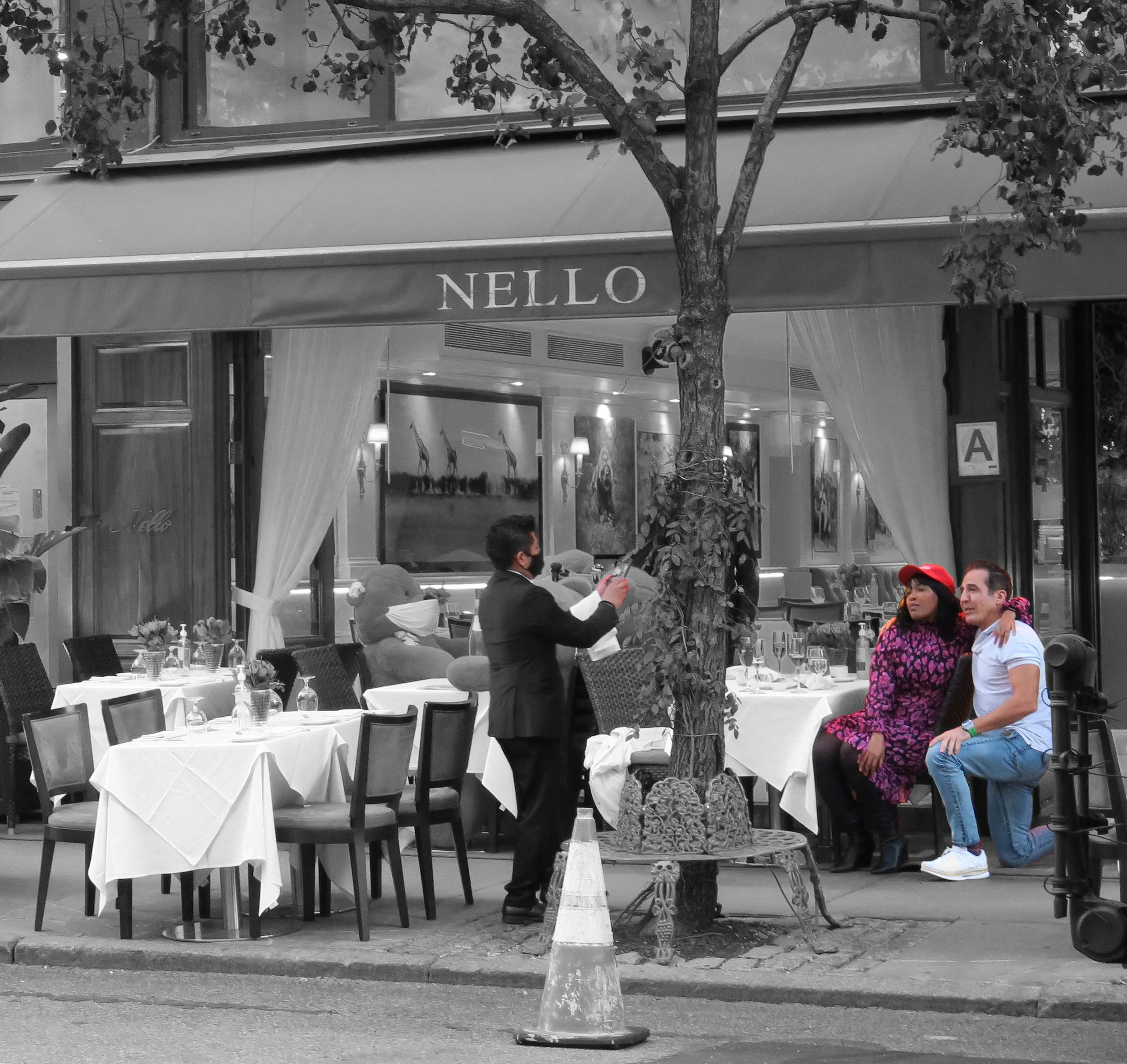  A cozy scene on Manhattan’s Madison Avenue a decade ago. 