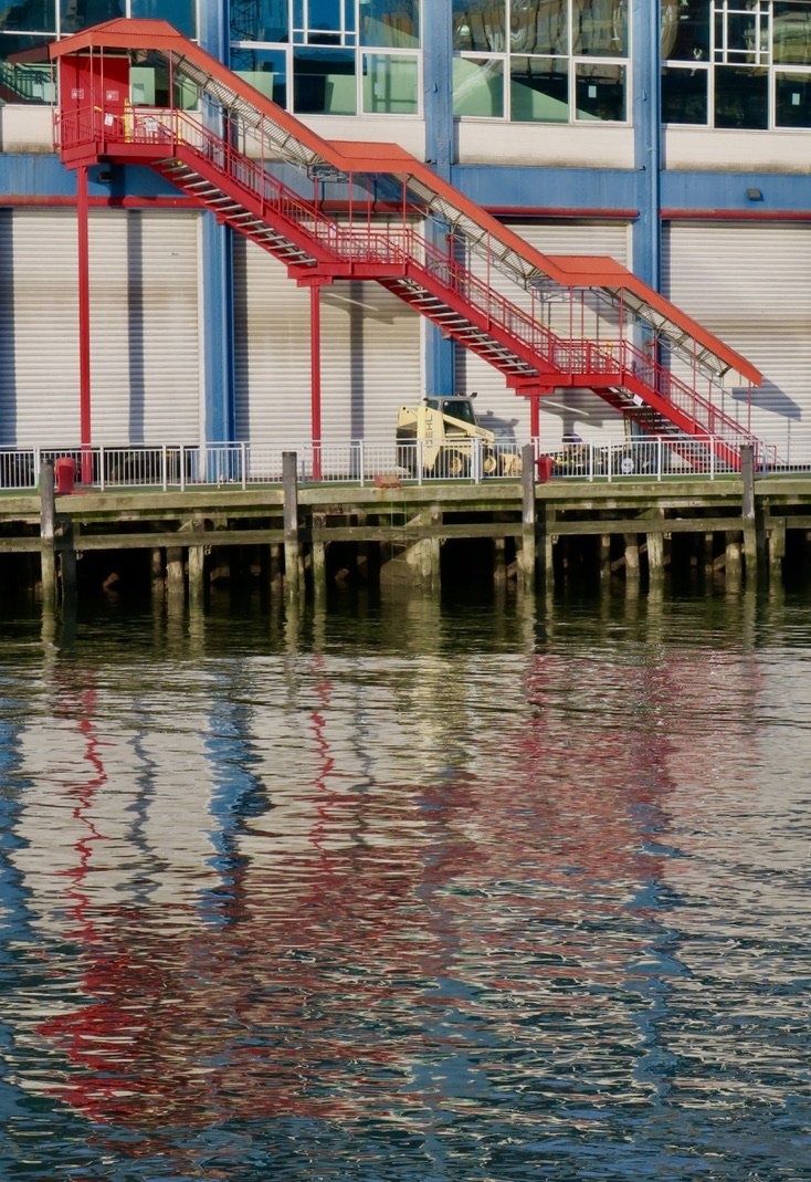 I get an extra kick out of a colorful reflection, like this snap alongside the Hudson River (2021).