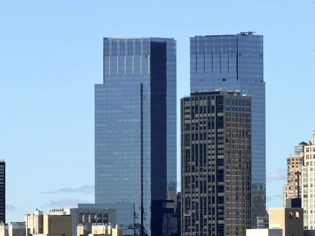  And this is a close-up of the two medium-sized buildings a little further  to the right. 