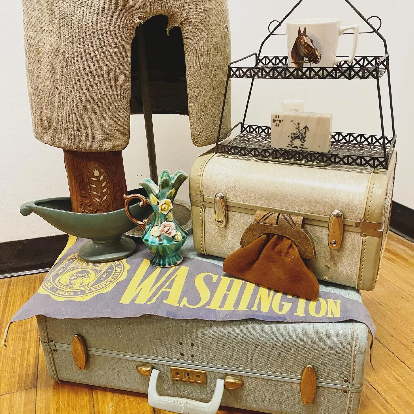 Today&rsquo;s quaint little haul! We will be re-opening the first weekend in July with new items and a new look! Be sure to come see us❤️#vintage #vintagehaul #vintagestore #apparitionsvintage #richmondky #shoplocal #shopsmall