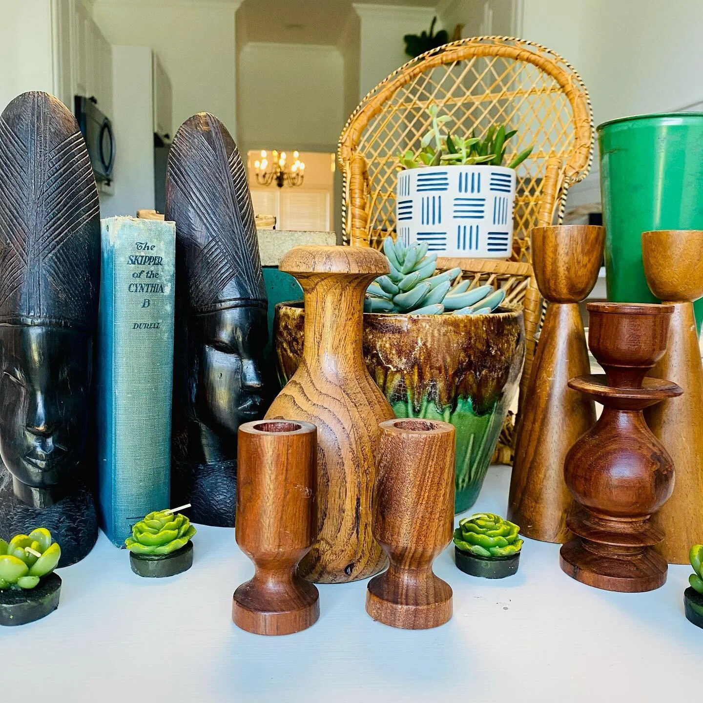 Green tones go so well with wood! Especially vintage wood! New items coming into the store today! We are open today and tomorrow, Friday the 17th and Saturday the 18th, from 11-5!🌿🪵 #vintage #vintagestyle #vintagedecor #apparitionsvintagevillage #r