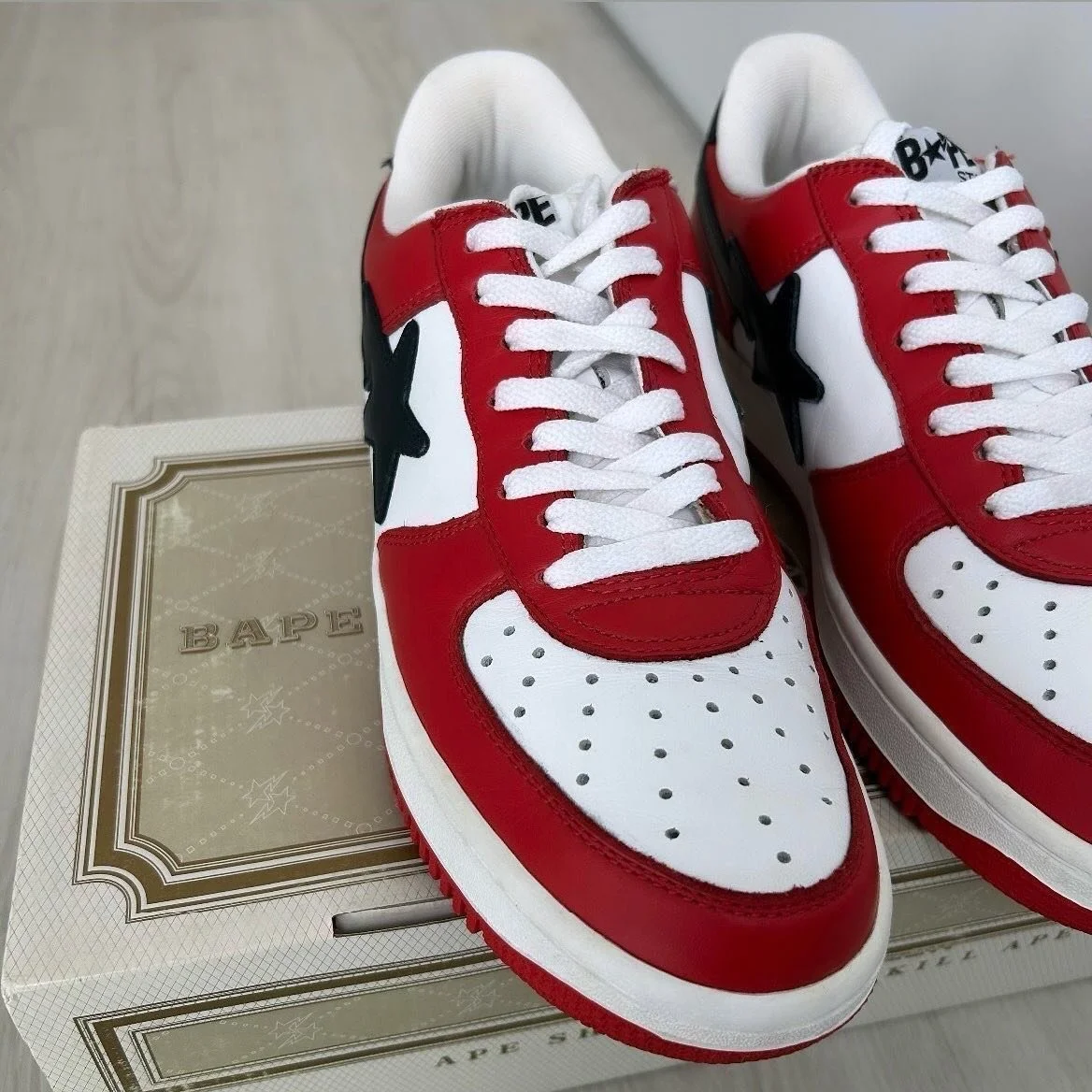 When you take a look at the infamous colorway of the Air Jordan 1, you are looking at a design that revolutionized basketball shoes and the sneaker world forever dating back to 1985.

The credit is given to the late great iconic designer Peter Moore,